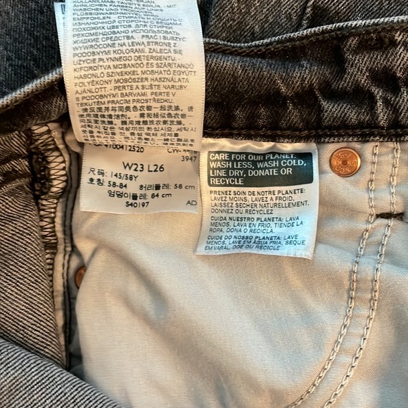 Levi’s charcoal wedgie straight jeans 23 - Picture 4 of 4